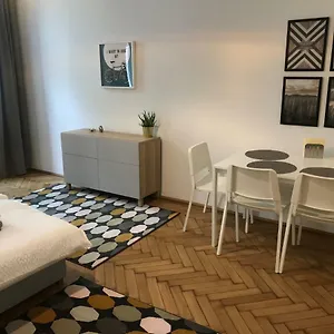 https://ferienwohnung-antonina.vienna-besthotels.com